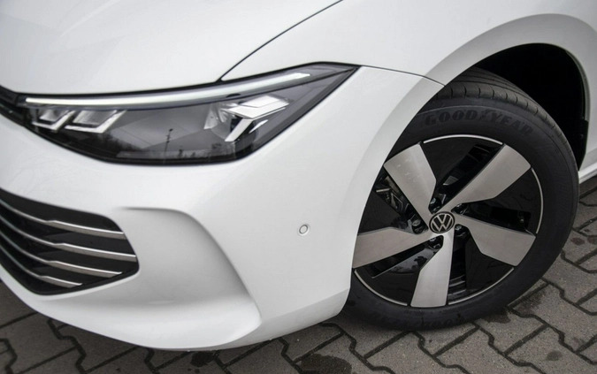 Volkswagen Passat cena 206100 przebieg: 5, rok produkcji 2024 z Wyśmierzyce małe 631